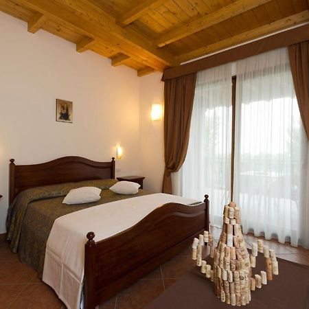 Locanda Ristorante Al Cardellino Bardolino Exteriér fotografie